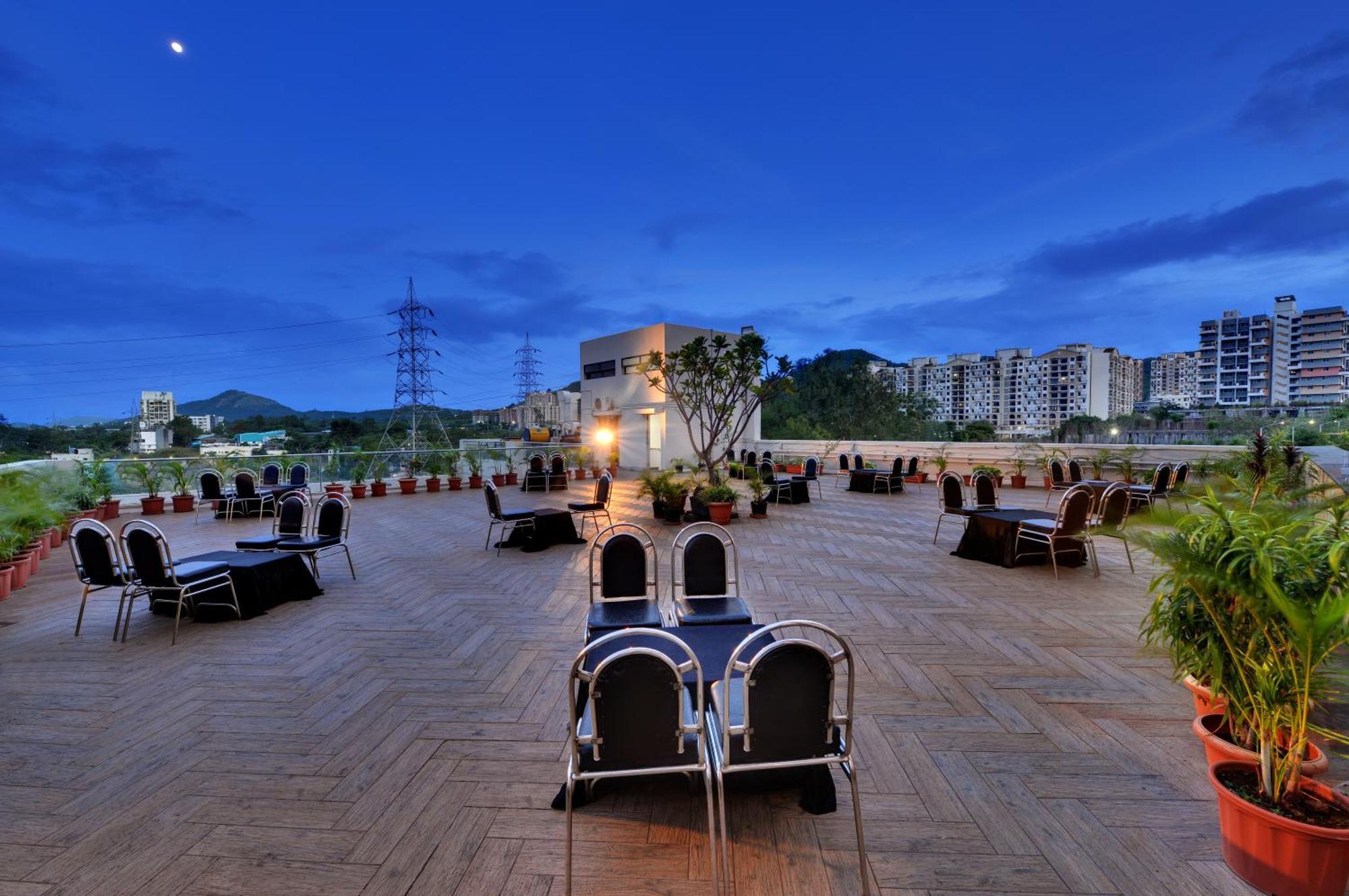 The Fern Residency, Vadgaon - Talegaon, Pune Extérieur photo
