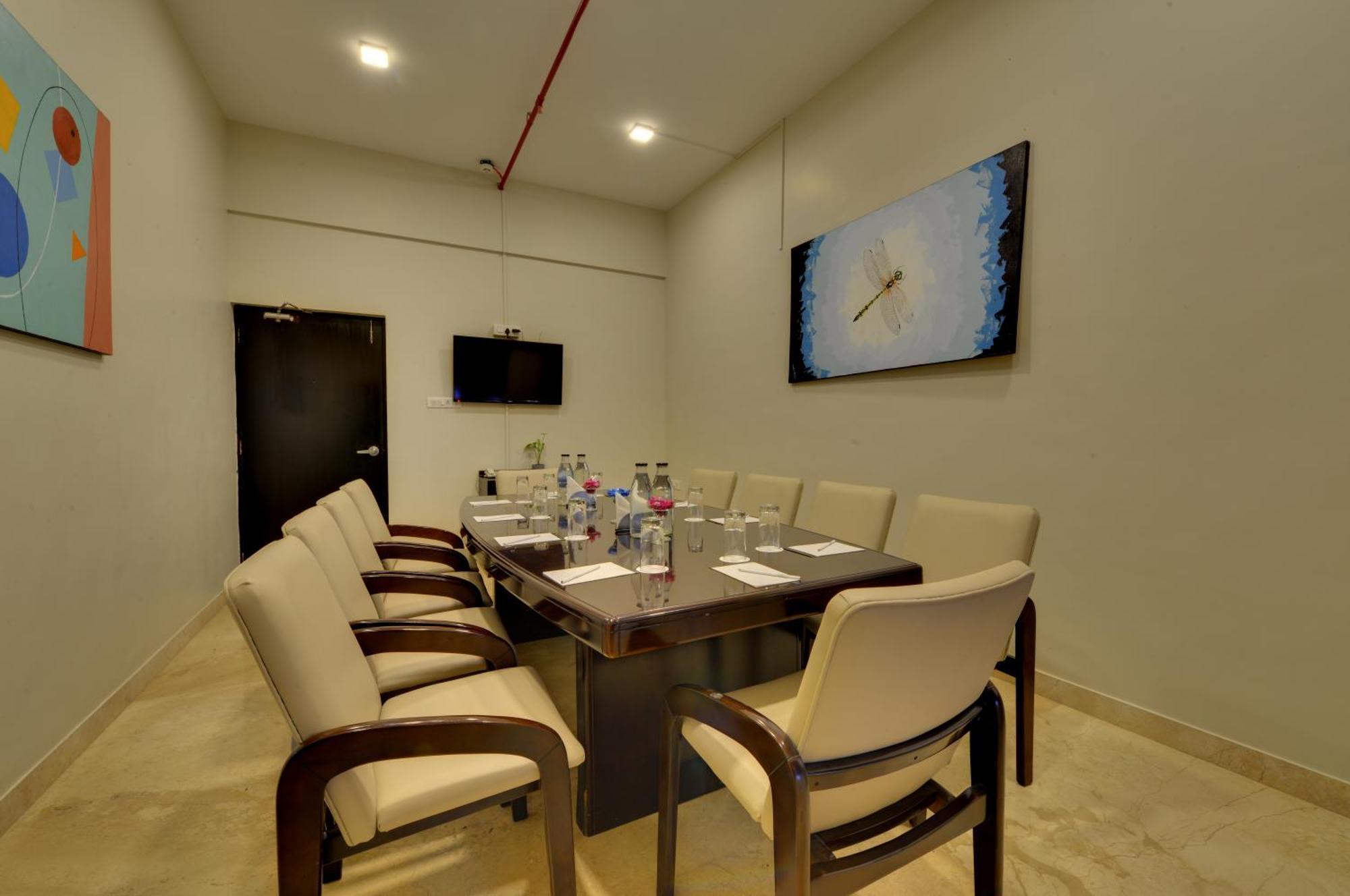 The Fern Residency, Vadgaon - Talegaon, Pune Extérieur photo