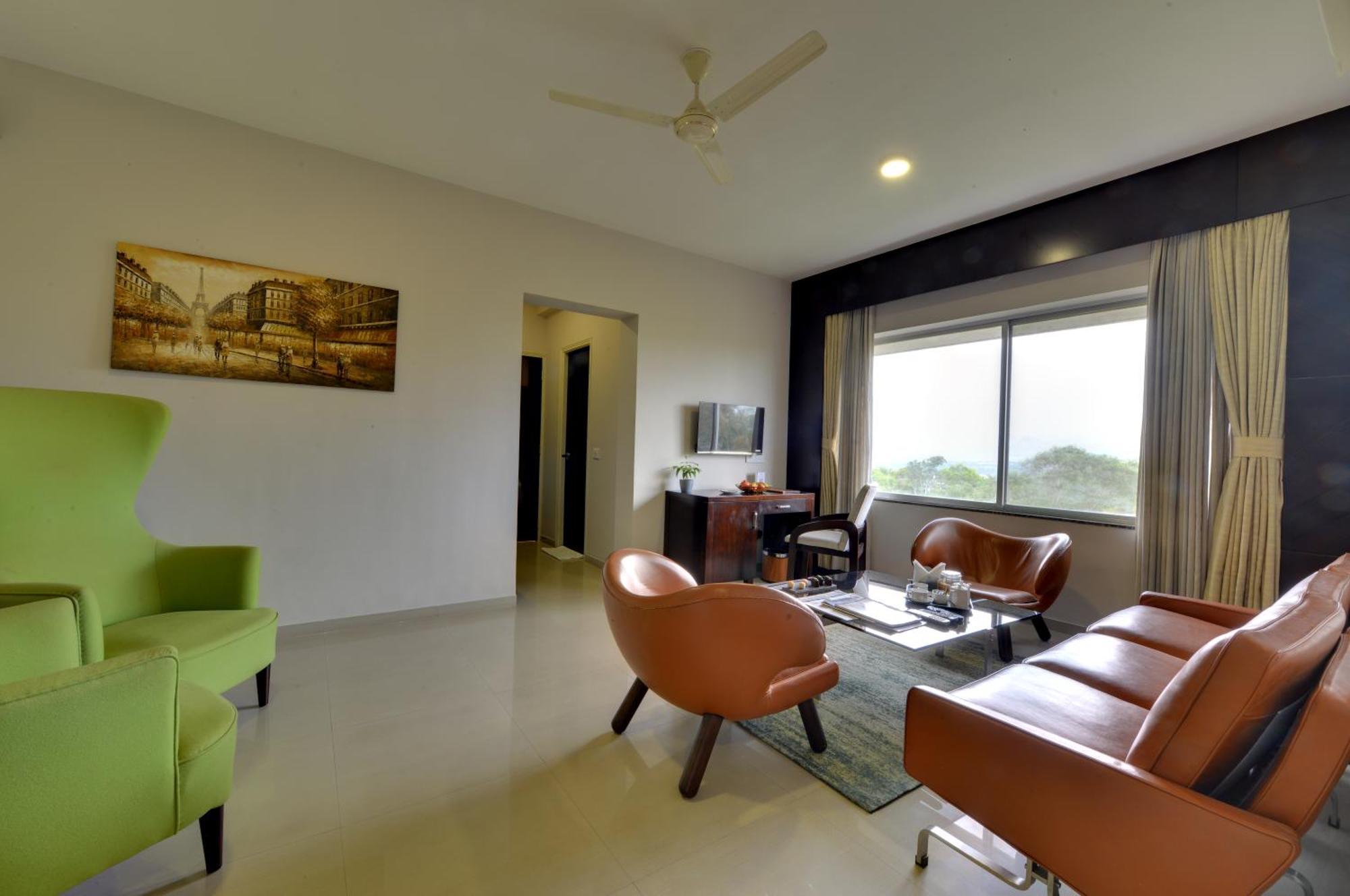The Fern Residency, Vadgaon - Talegaon, Pune Extérieur photo