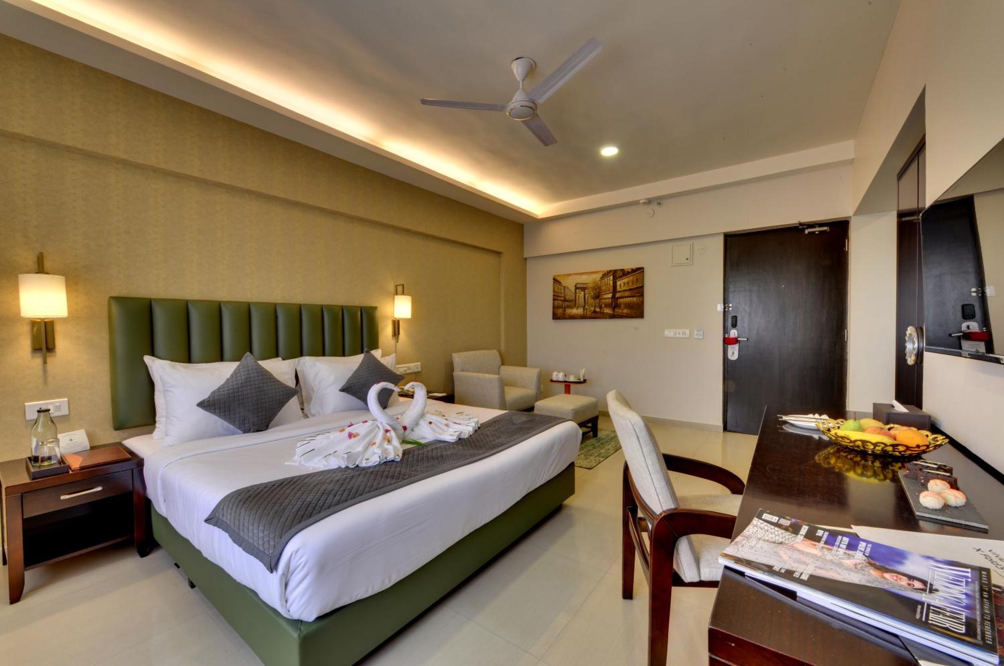The Fern Residency, Vadgaon - Talegaon, Pune Extérieur photo