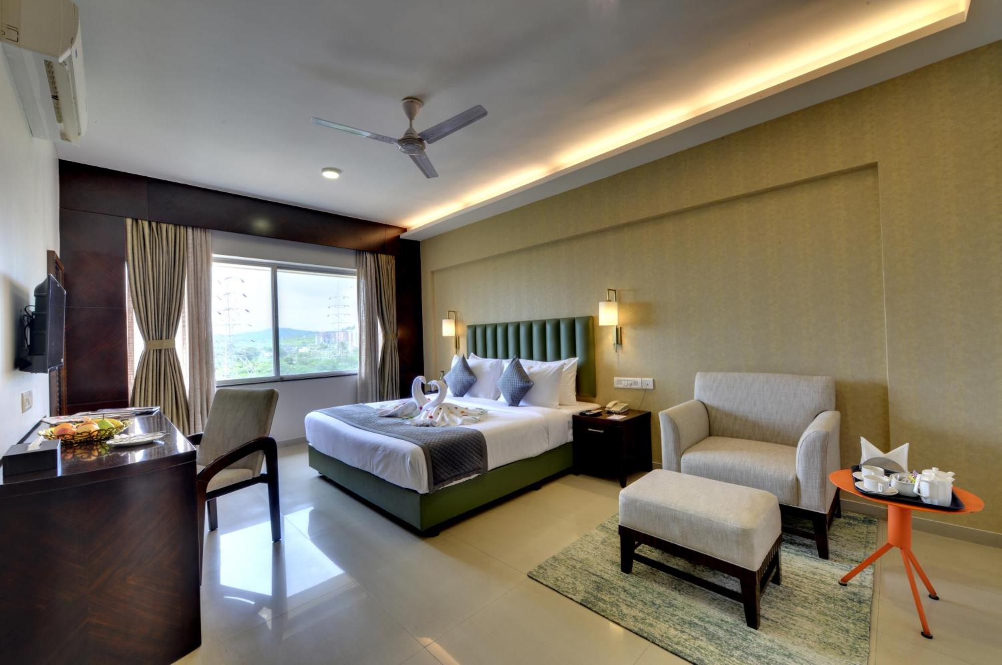The Fern Residency, Vadgaon - Talegaon, Pune Extérieur photo